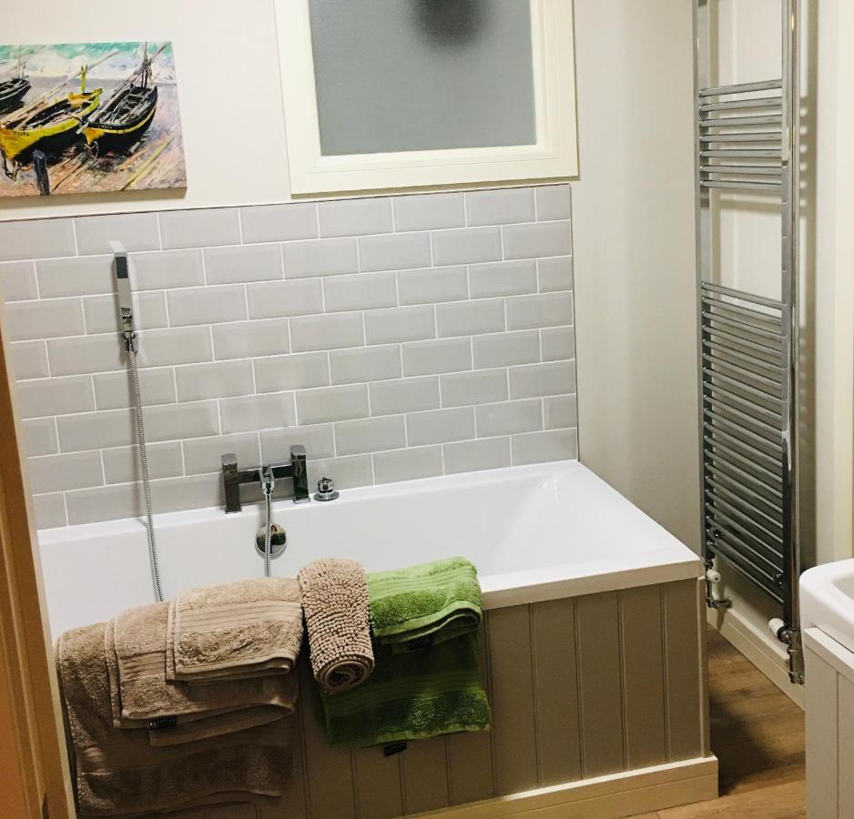The Art Attic A Stylish Boutique Apartment Builth Wells Luaran gambar